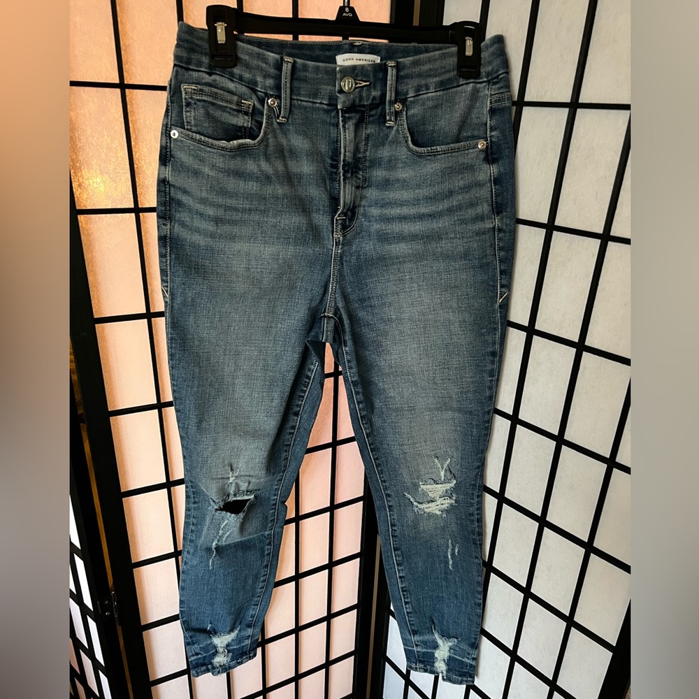 GOOD AMERICAN Distressed Blue denim jeans